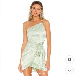 Karen Mini Dress Lovers and Friends size S💚 never worn and tags still on.